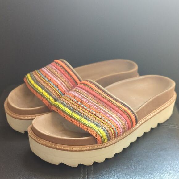 J Slides Multicolor Bohemian Style Comfy Footbed Slide On Platform Sandals - Picture 1 of 6